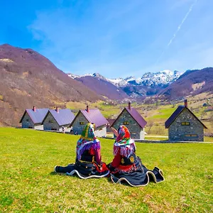  Villa Alpini